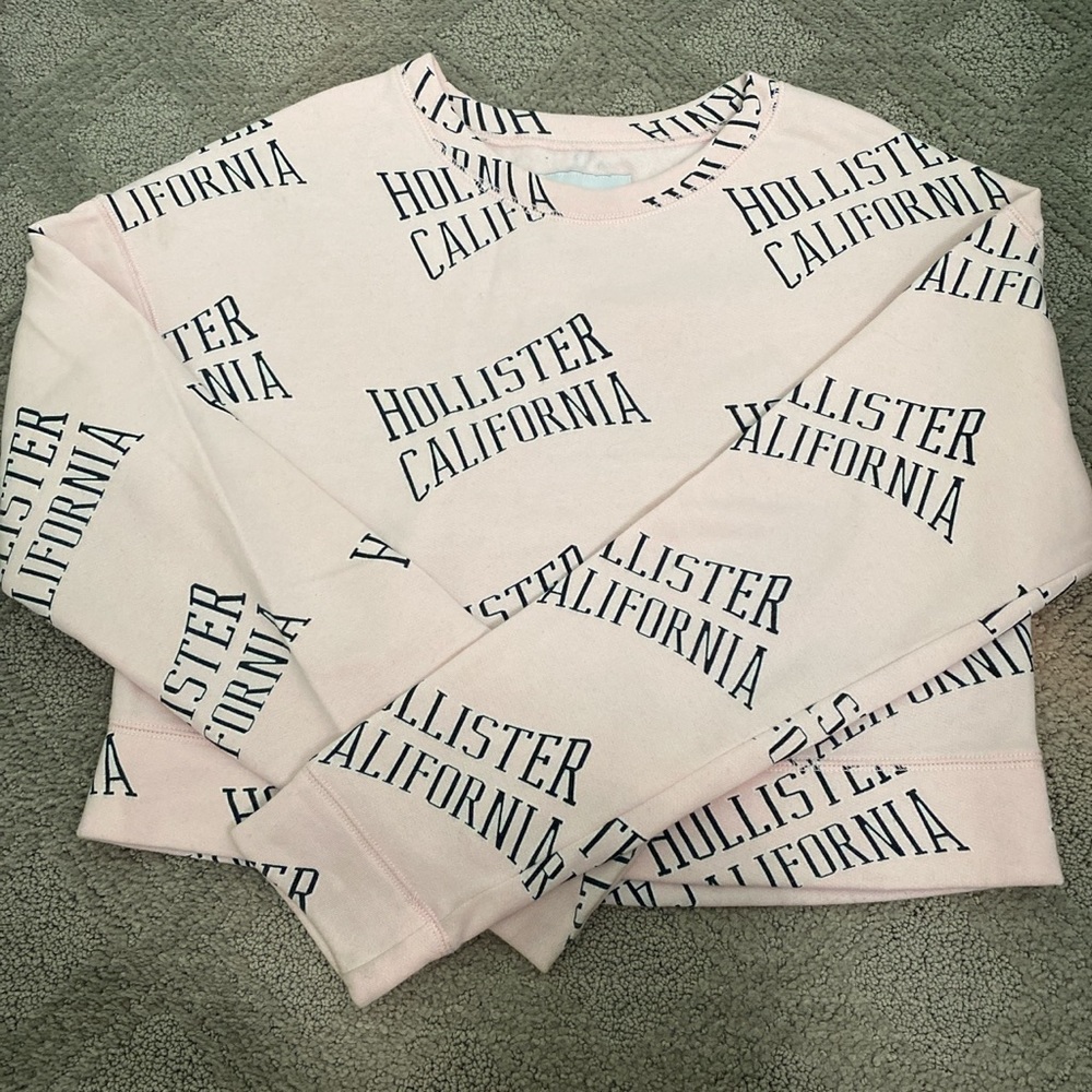 pink hollister long sleeve